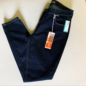 NWT Old Navy Rockstar Mid Rise Dark Wash Jeans 14